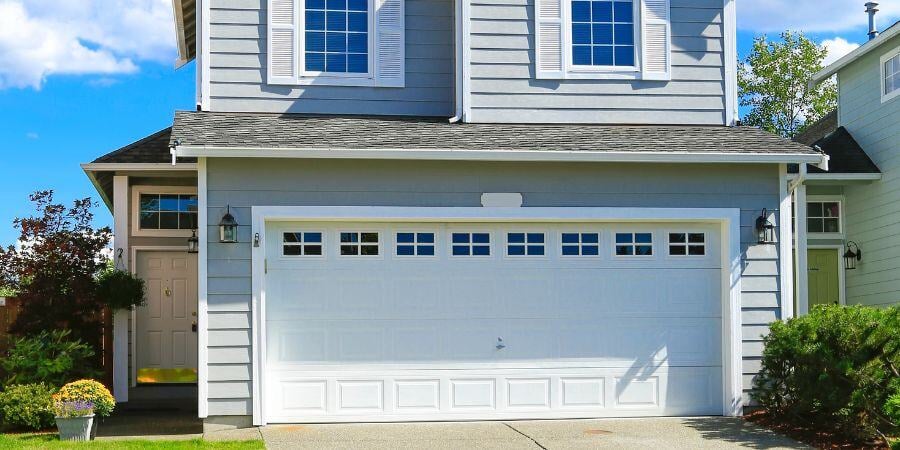 Blog_Attached Garage_900x450