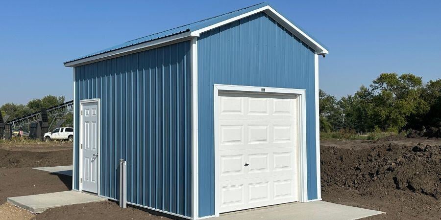 Blog_BlueDetachedGarage_900x450