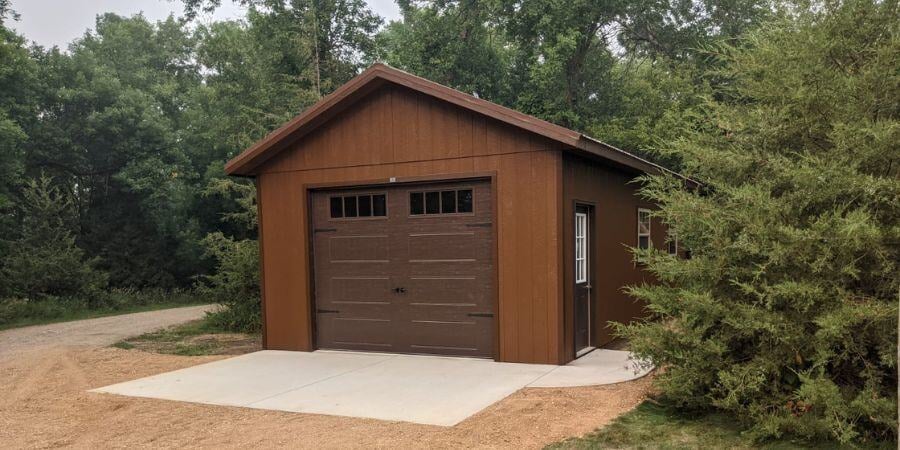 Blog_Brown Detached Garage_900x450