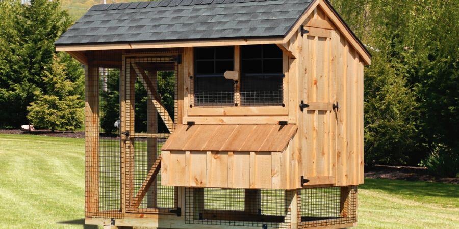 Blog_BrownBoardAndBattenChickenCoop_900x450