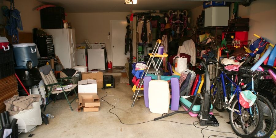 Blog_Cluttered Garage_900x450