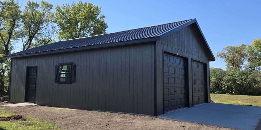 Blog_DakotaTwoCarGarage_900x450