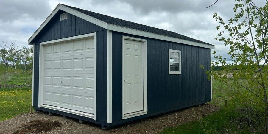 Blog_Dark Blue Detached Garage_900x450