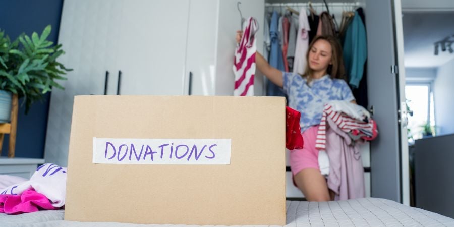 Blog_Donate Old Items_900x450