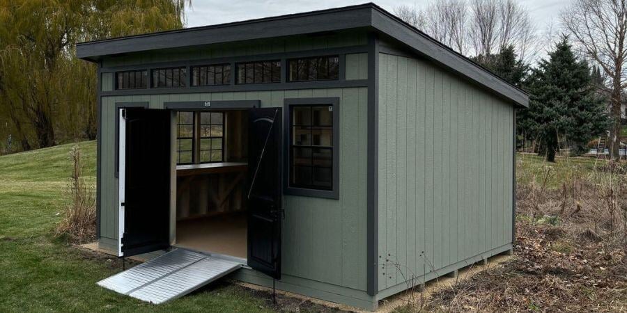 Blog_GreenModernBackyardShed_900x450