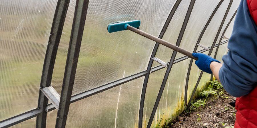 Blog_Greenhouse Maintenance_900x450