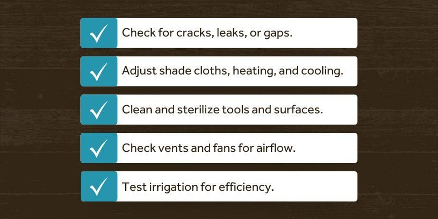 Blog_GreenhouseAllSeasonMaintenanceChecklist_900x450
