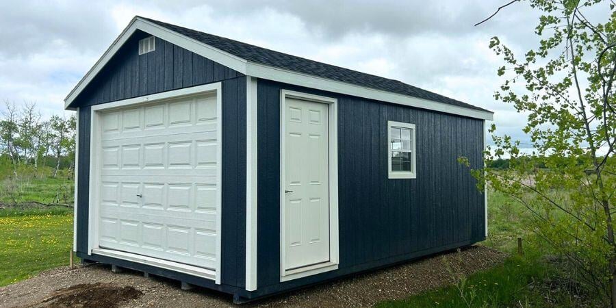 Blog_NavyDetachedGarage_900x450