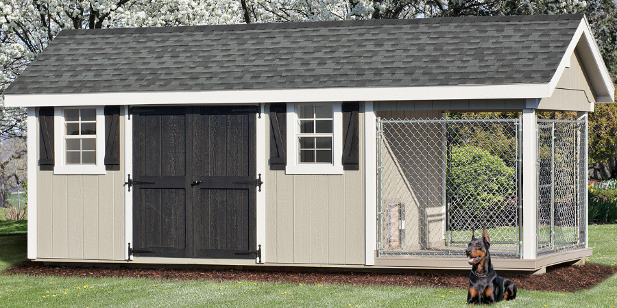 Blog_Working Dog in Front of His Kennel_900x450