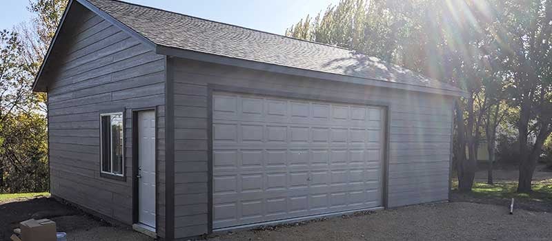 Detached Garage