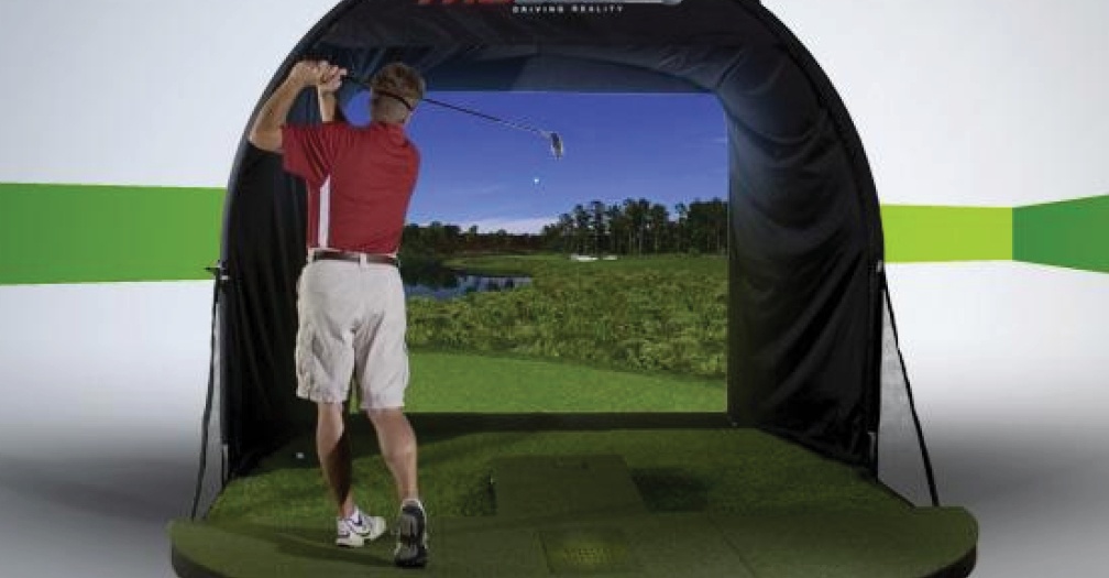 Golf simulator for year round golf practice, compact option