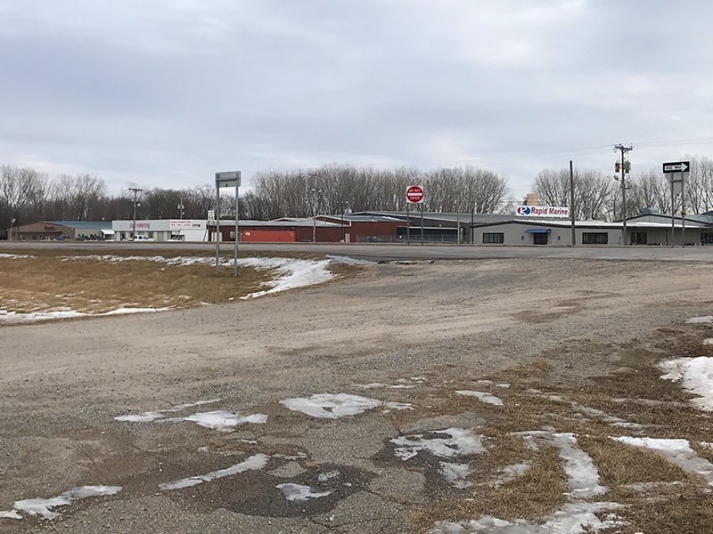 dakota-storage-buildings-st-cloud-minnesota-shed-display-lot-5