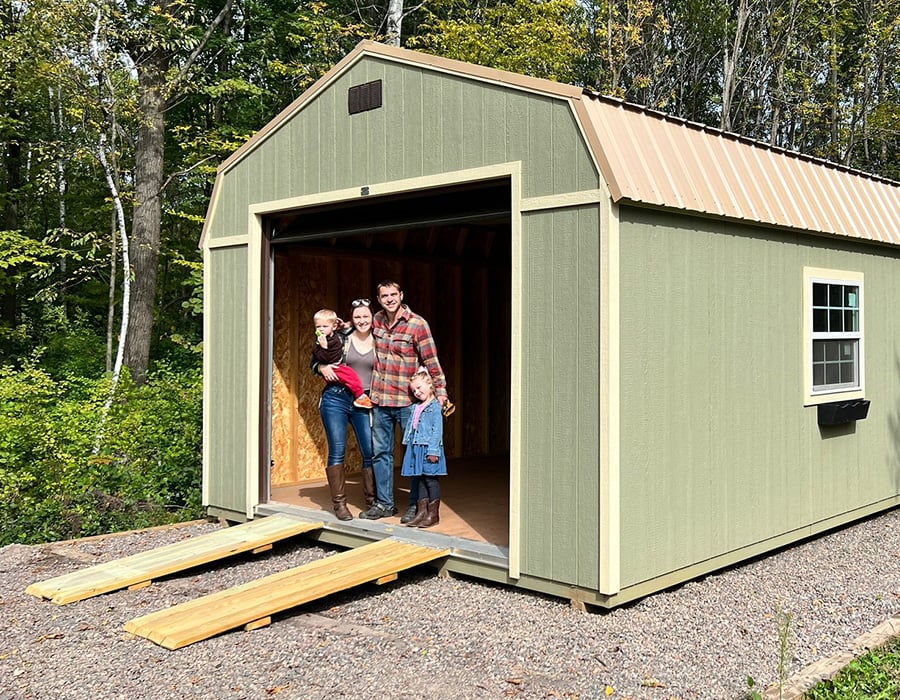 Content_HomeGarage_LowBarn_Green